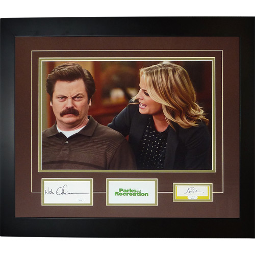 Nick offerman amy poehler - e,